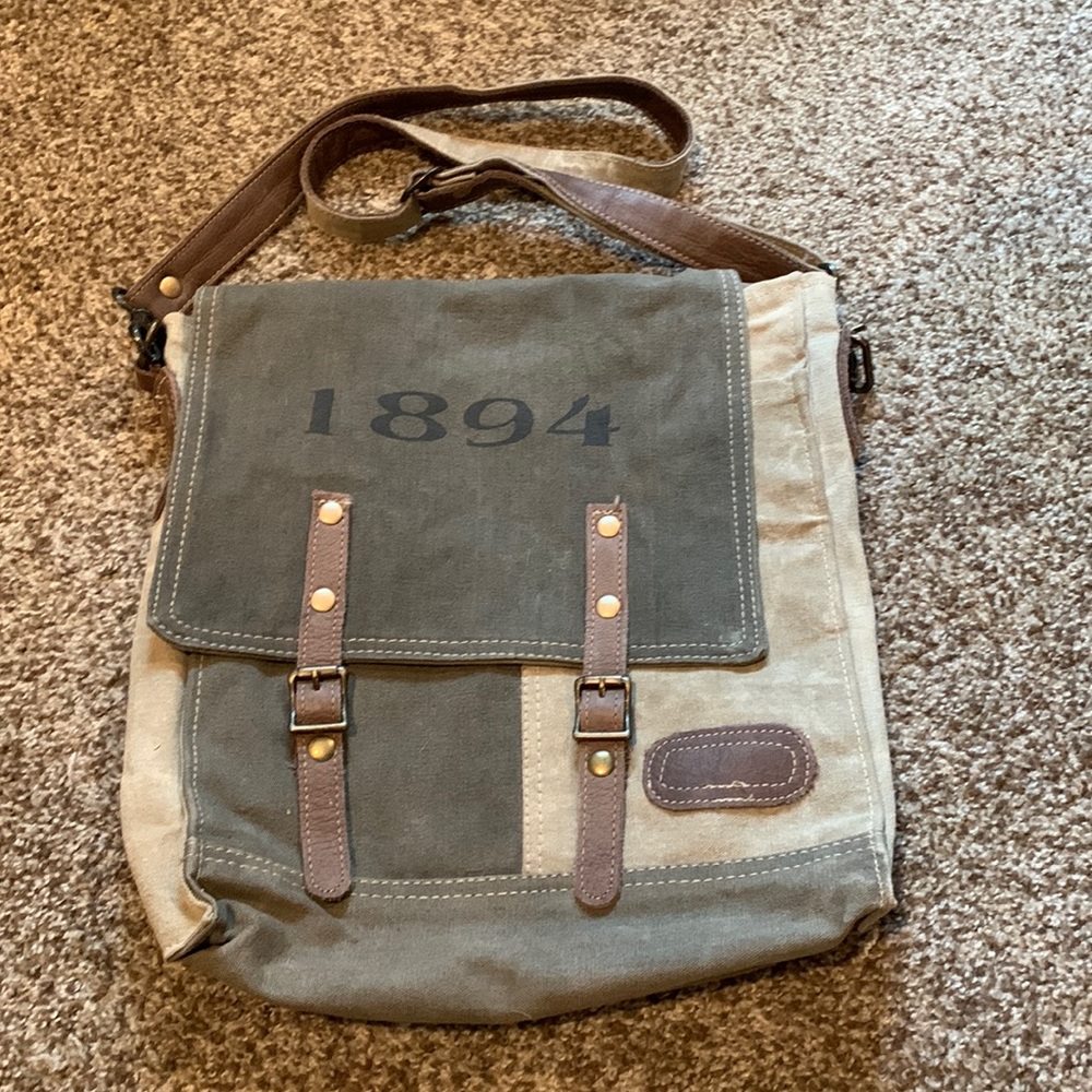 Oversized Crossbody